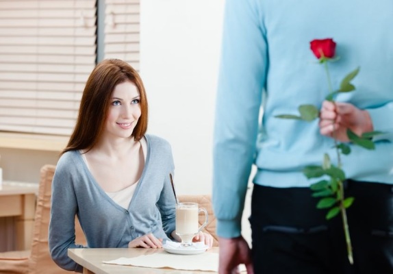 Yeni ilişkide ilk buluşmada nasıl giyinmeliyiz?