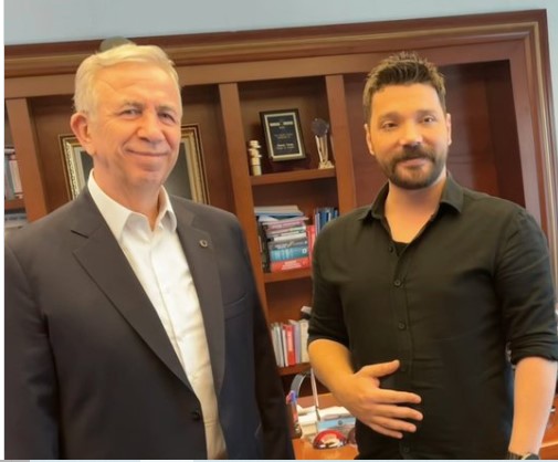Oğuzhan Uğur’dan Mansur Yavaş paylaşımı! Mevzular Açık Mikrofon’a mı konuk oluyor!