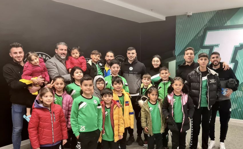 Konyaspor-Afyonspor maçı sonrası depremzede çocuklara moral ziyareti