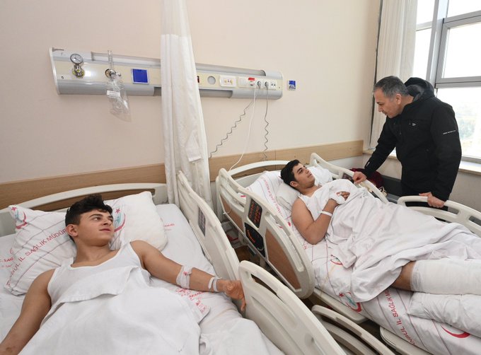 İstanbul’da kaç depremzede tedavi görüyor? Vali Yerlikaya açıkalı!