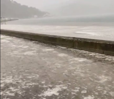 İstanbul’da sanki gök delindi… Sarıyer’de deniz karayla birleşti…