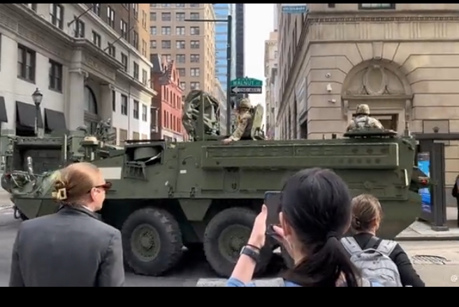 ABD’de tanklar caddelere indi! Darbe mi? Askeri hareketliliğin sebebi belli oldu!