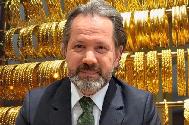 İslam Memiş’ten dikkat çeken ‘altın’ yorumu… Satan varsa!